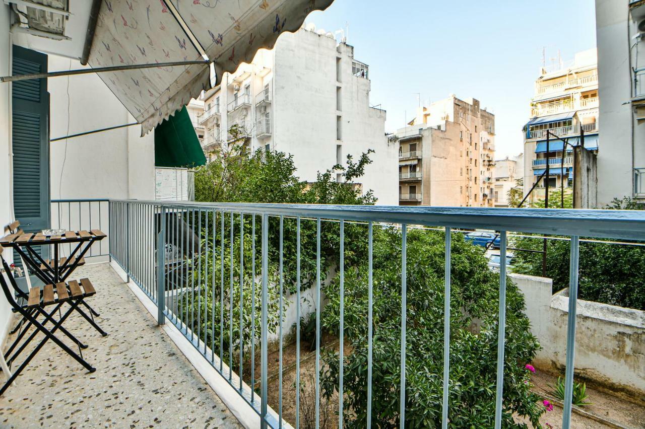 Cozy Blue Apartment By Zain Atenas Exterior foto